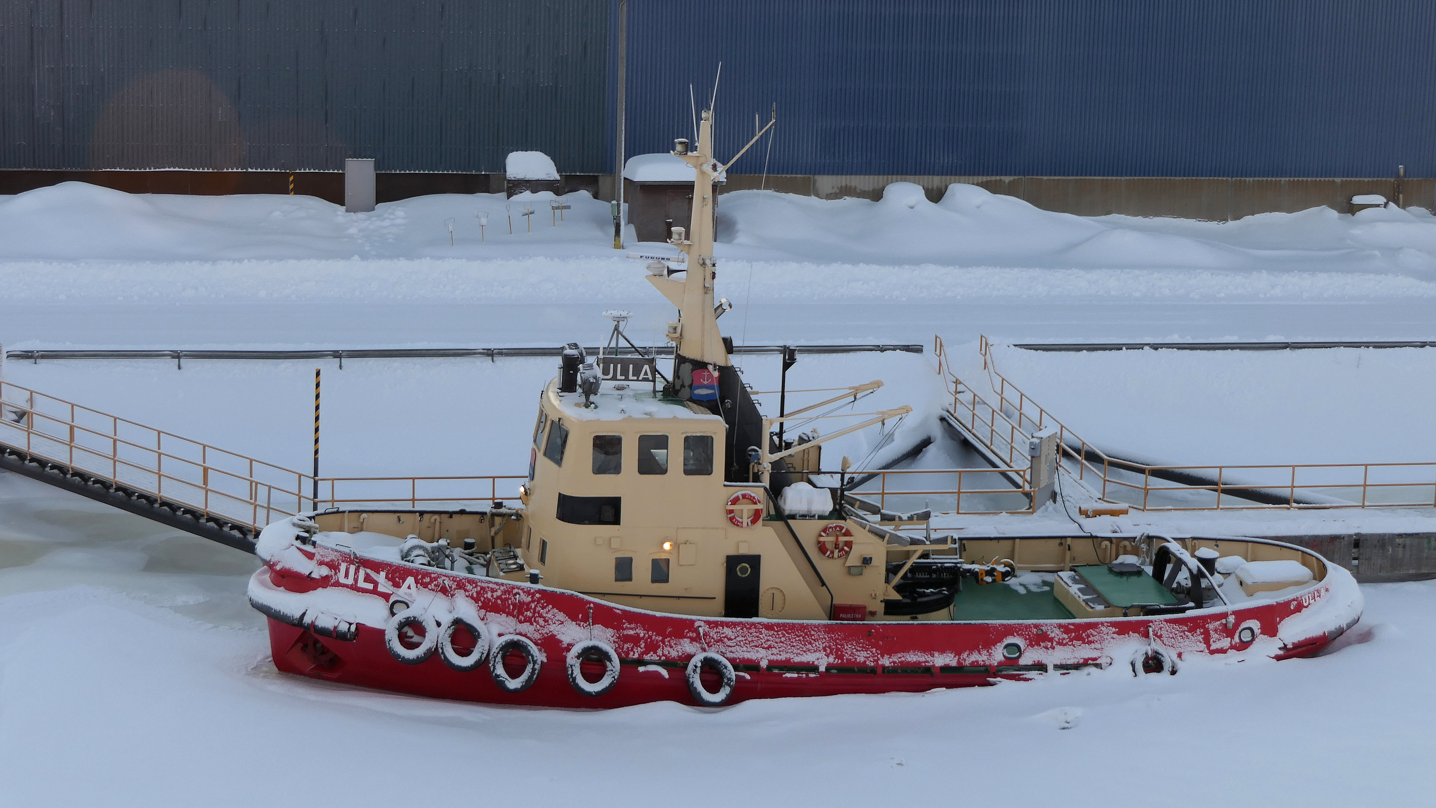 Schlepper "Ulla" und "Jaasolo" im Hafen von Kemi